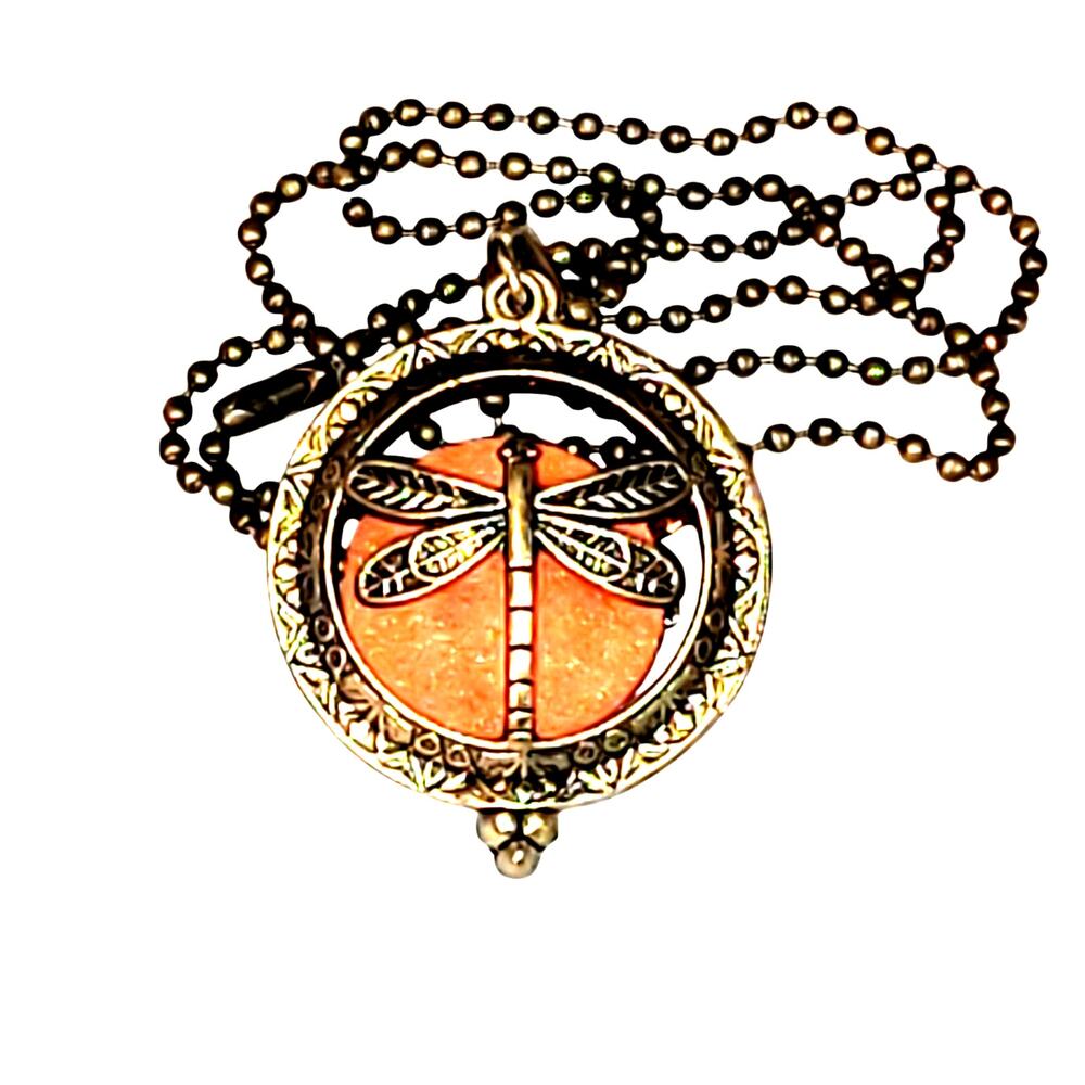 NEW Essential Oil Diffuser Aroma Therapy Necklace
